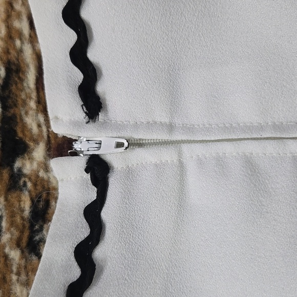 German Dirndl Inspired Minidress Corset Long Sleeves Embroidered Ribbon 1970 70s - Picture 12 of 17